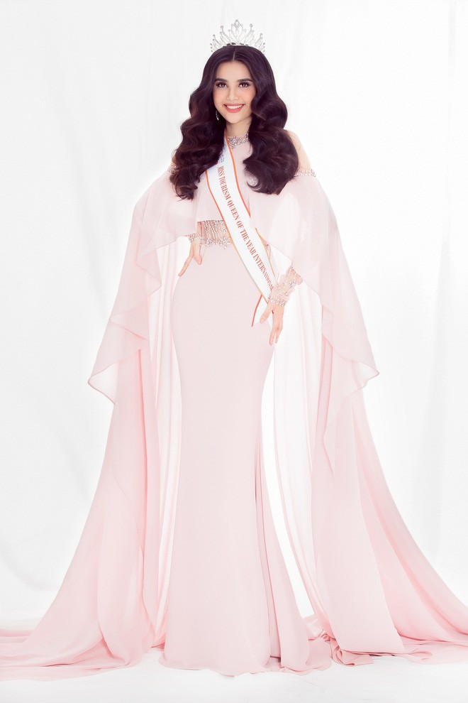 Chân dung người đẹp sẽ kế vị Hoa hậu Đại Dương khi Lê Âu Ngân Anh bị tước vương miện